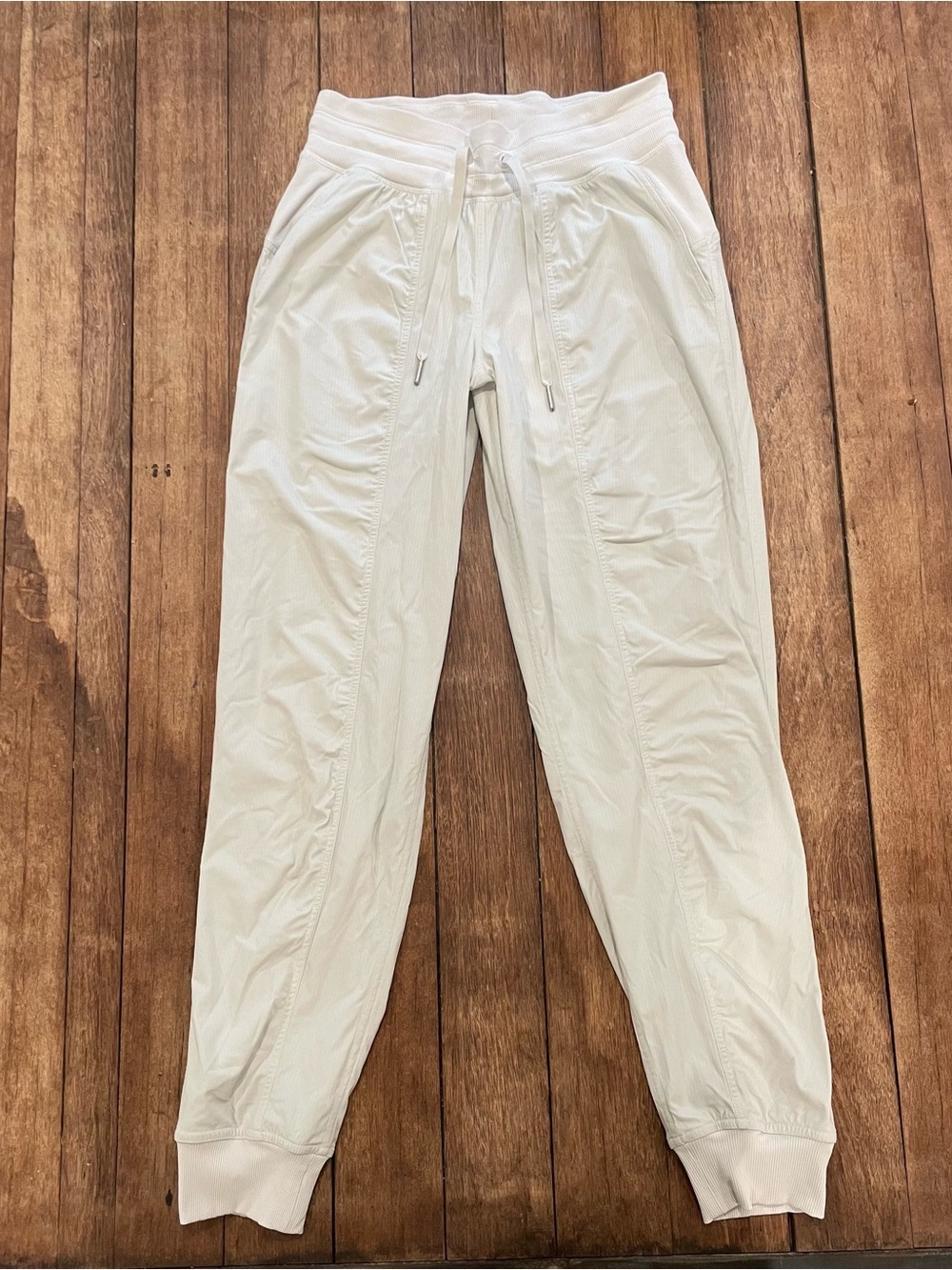 Lululemon jogger gray/cream color 
Size 4